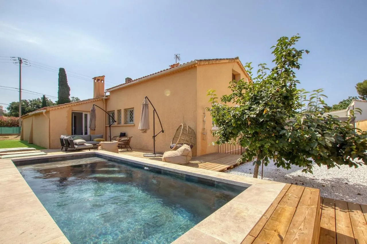 Holiday home Villa Coquelicot - Maison Climatisee Avec Piscine Six-Fours-les-Plages